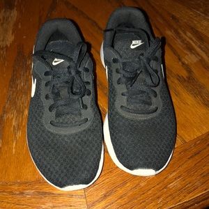 Boys Nikes